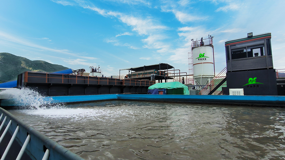 PA视讯官方集团土壤淋洗修复项目现场.jpg PA视讯官方集团土壤淋洗修复项目现场